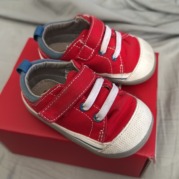 See Kai Run, Stevie II RED Shoe, size 5 - Picture 4 of 5